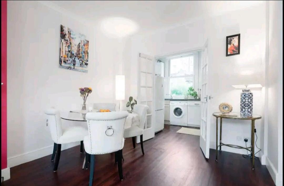 Stylish Room With Private Bath & Terrace In Super Central Clapham Junction Minutes From Victoria, Waterloo Londýn Exteriér fotografie