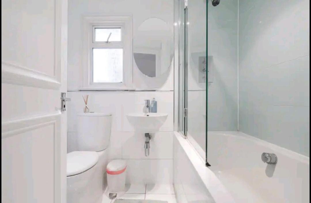 Stylish Room With Private Bath & Terrace In Super Central Clapham Junction Minutes From Victoria, Waterloo Londýn Exteriér fotografie